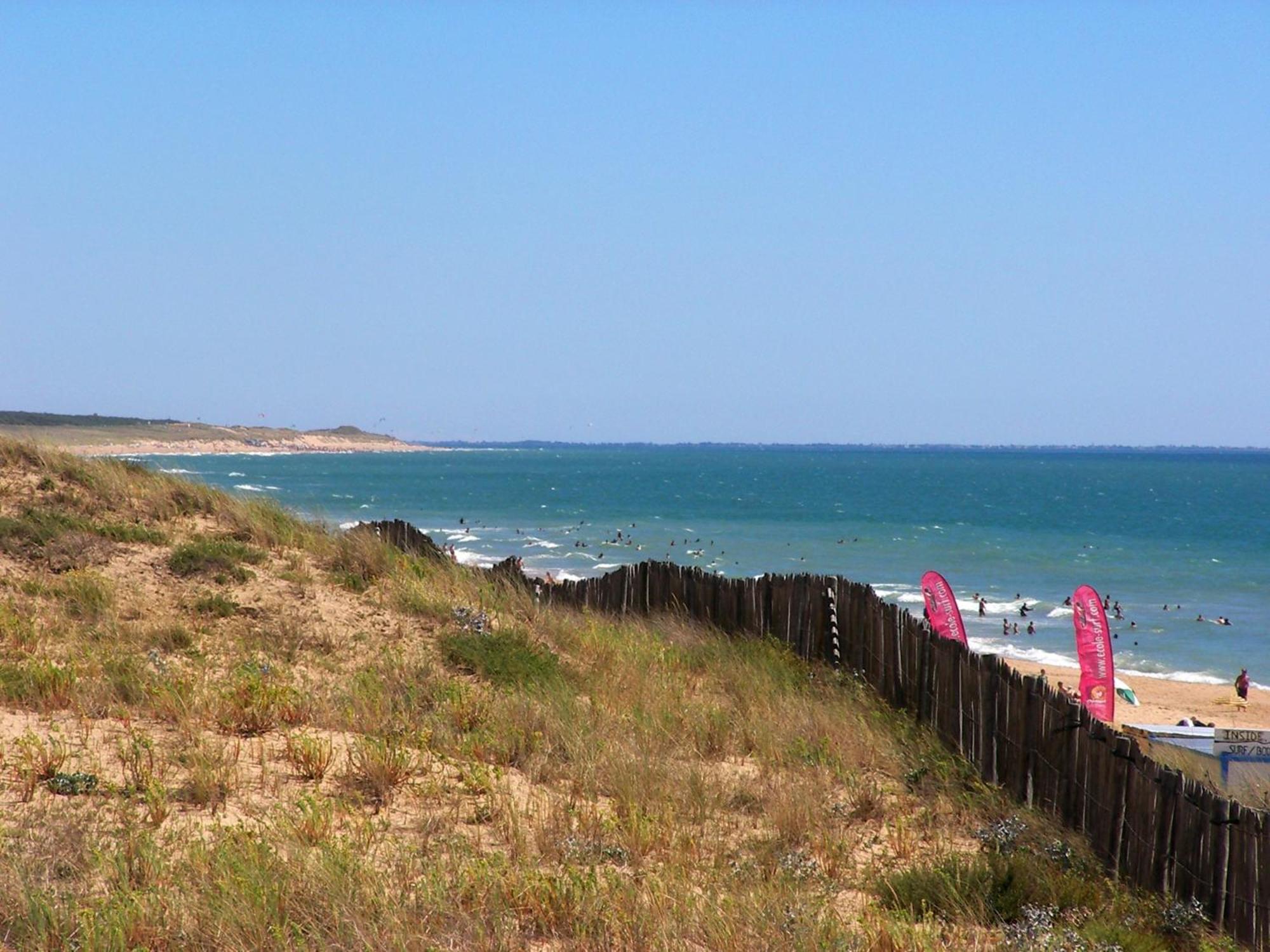Camping Le Clos Des Pins Longeville-sur-Mer Dış mekan fotoğraf