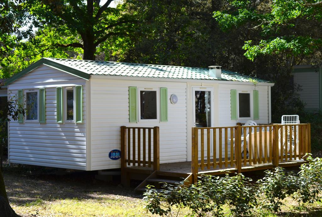 Camping Le Clos Des Pins Longeville-sur-Mer Dış mekan fotoğraf